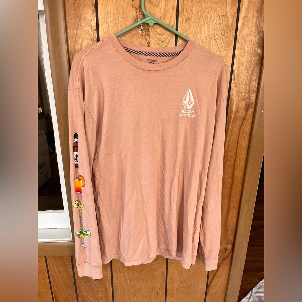 Xl long sleeve volcom shirt